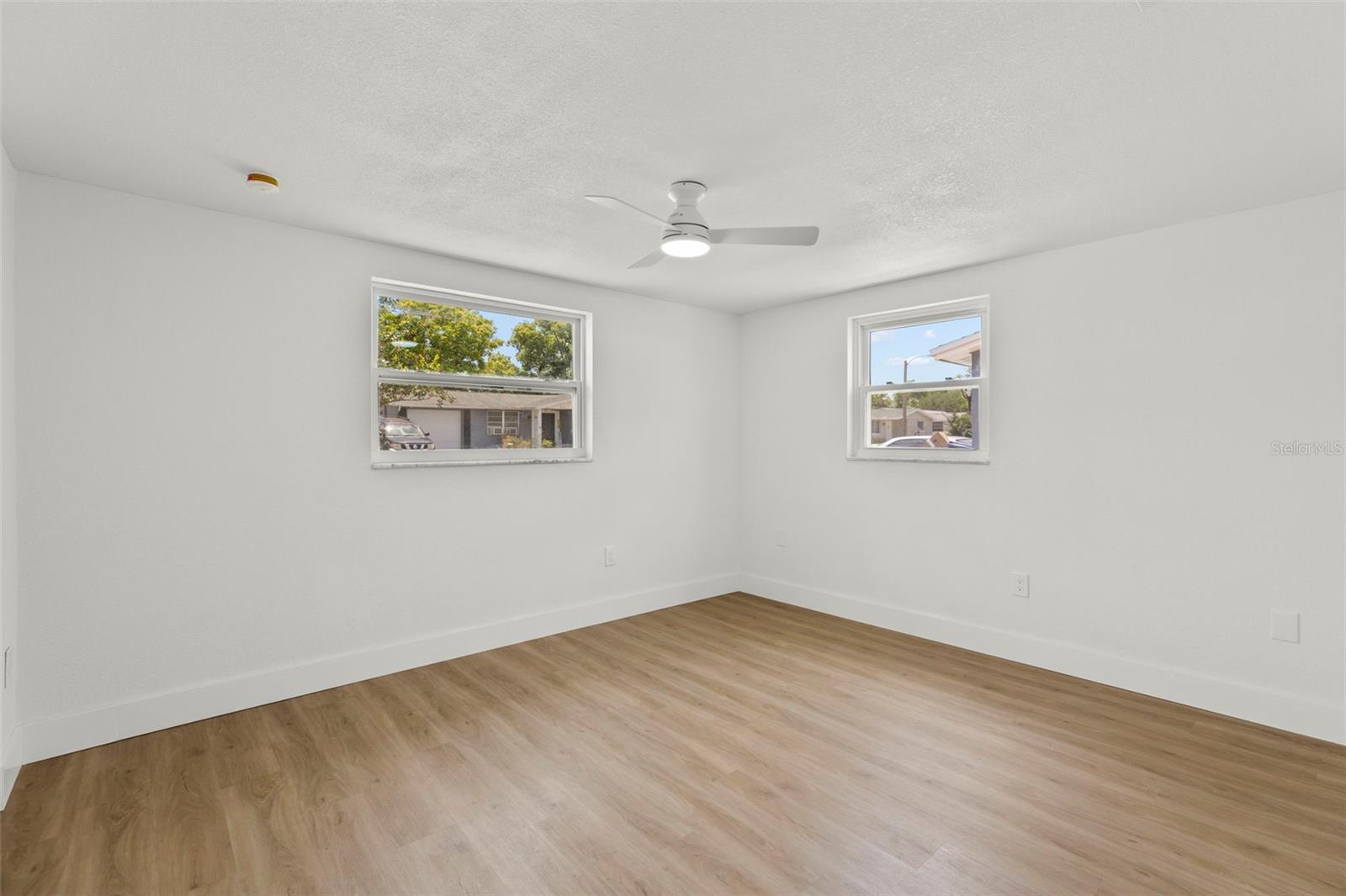 Image 16 of 35 For 9241 Cochise Lane