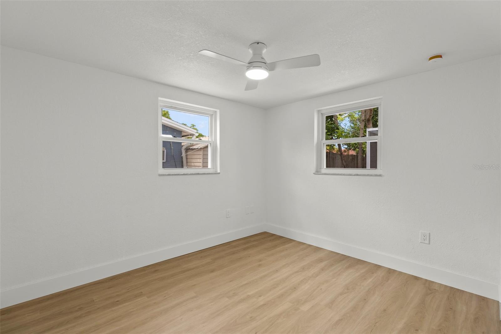 Image 18 of 35 For 9241 Cochise Lane