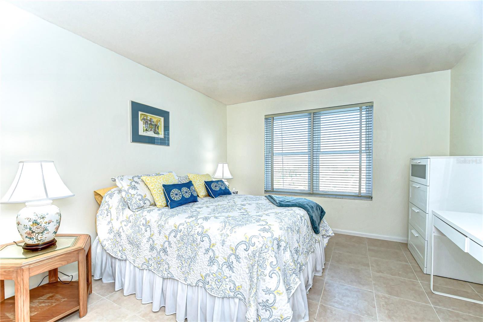 Image 12 of 16 For 5220 Brittany Drive S 807