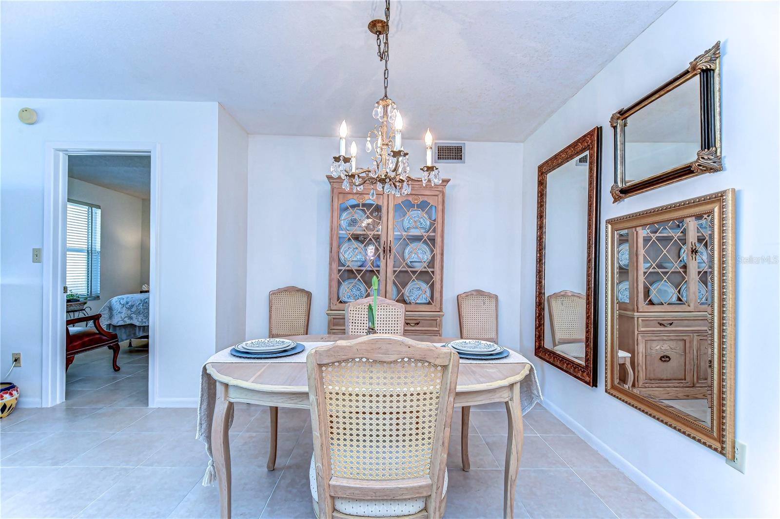 Image 8 of 16 For 5220 Brittany Drive S 807