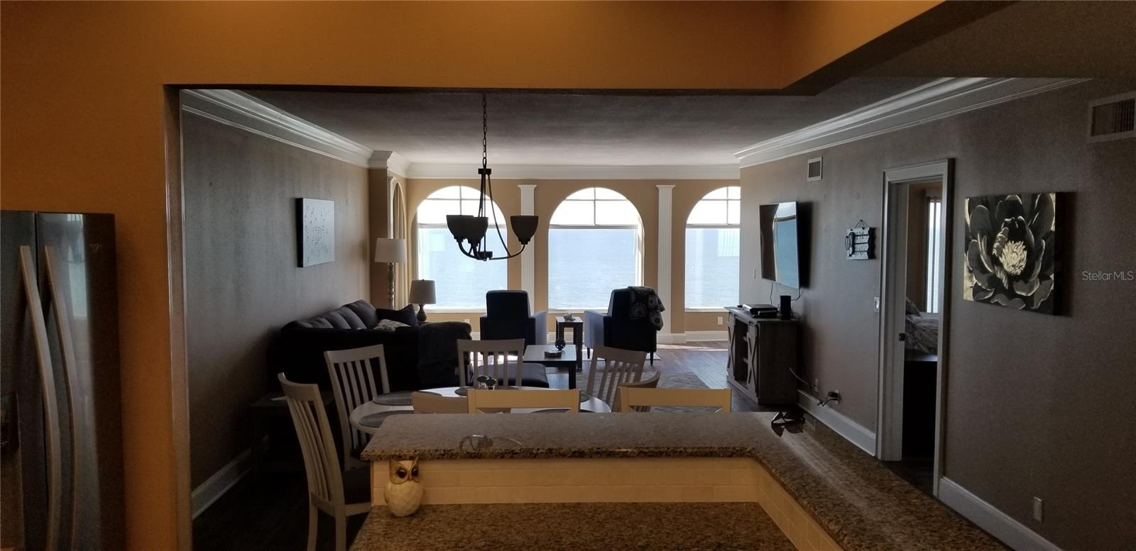 Image 10 of 34 For 4950 Gulf Boulevard 1006