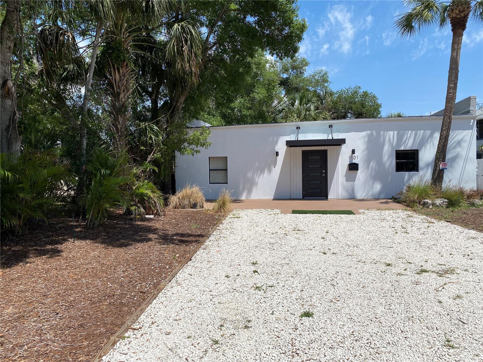 Image 2 of 18 For 1101 Garden Avenue