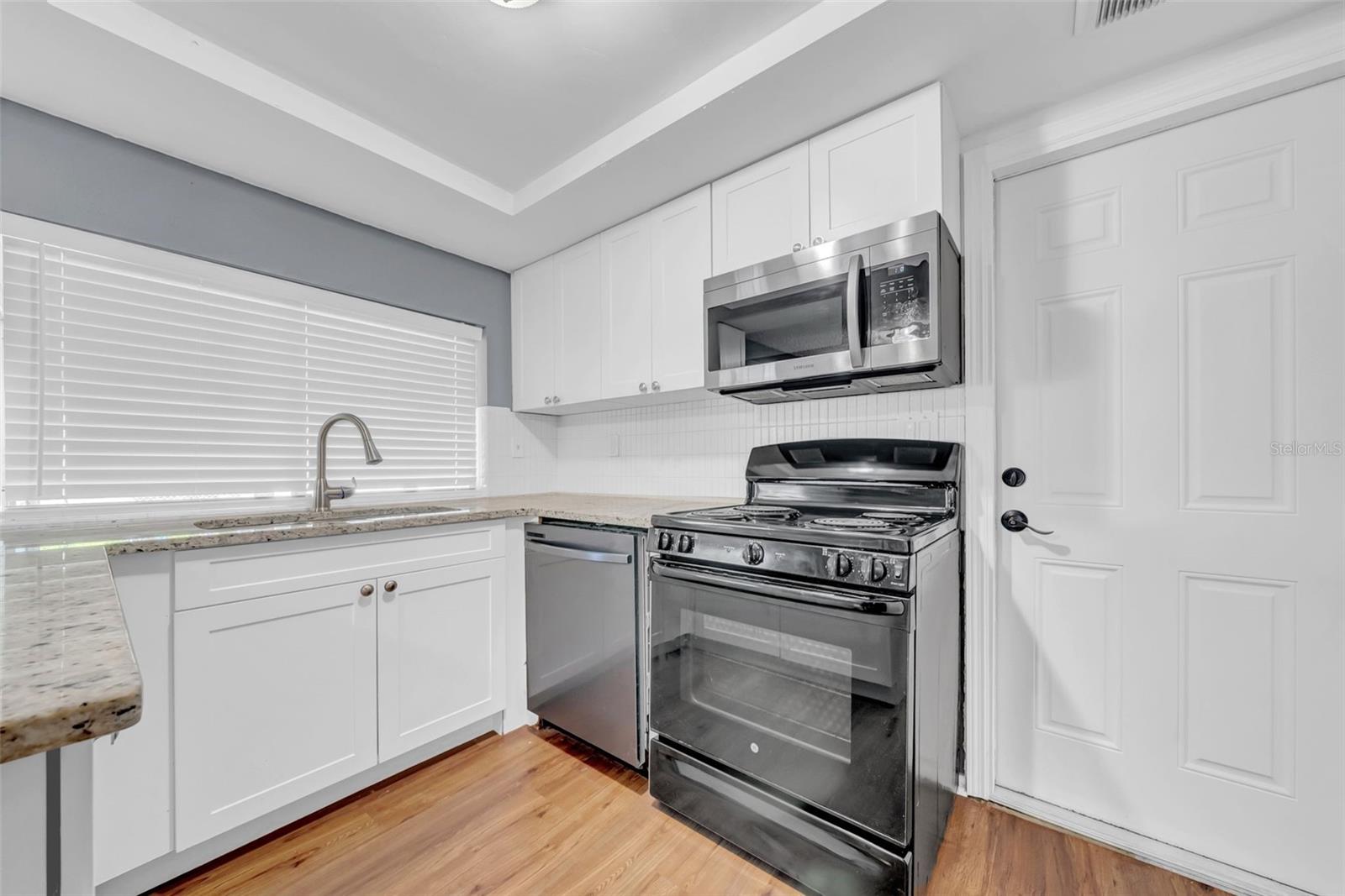 Image 12 of 49 For 12401 Yorktown Lane