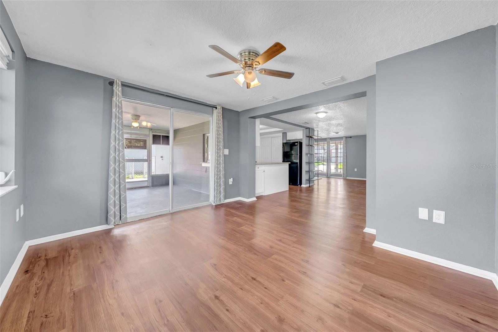 Image 17 of 49 For 12401 Yorktown Lane