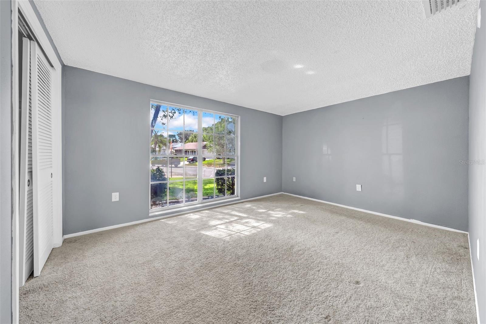 Image 18 of 49 For 12401 Yorktown Lane