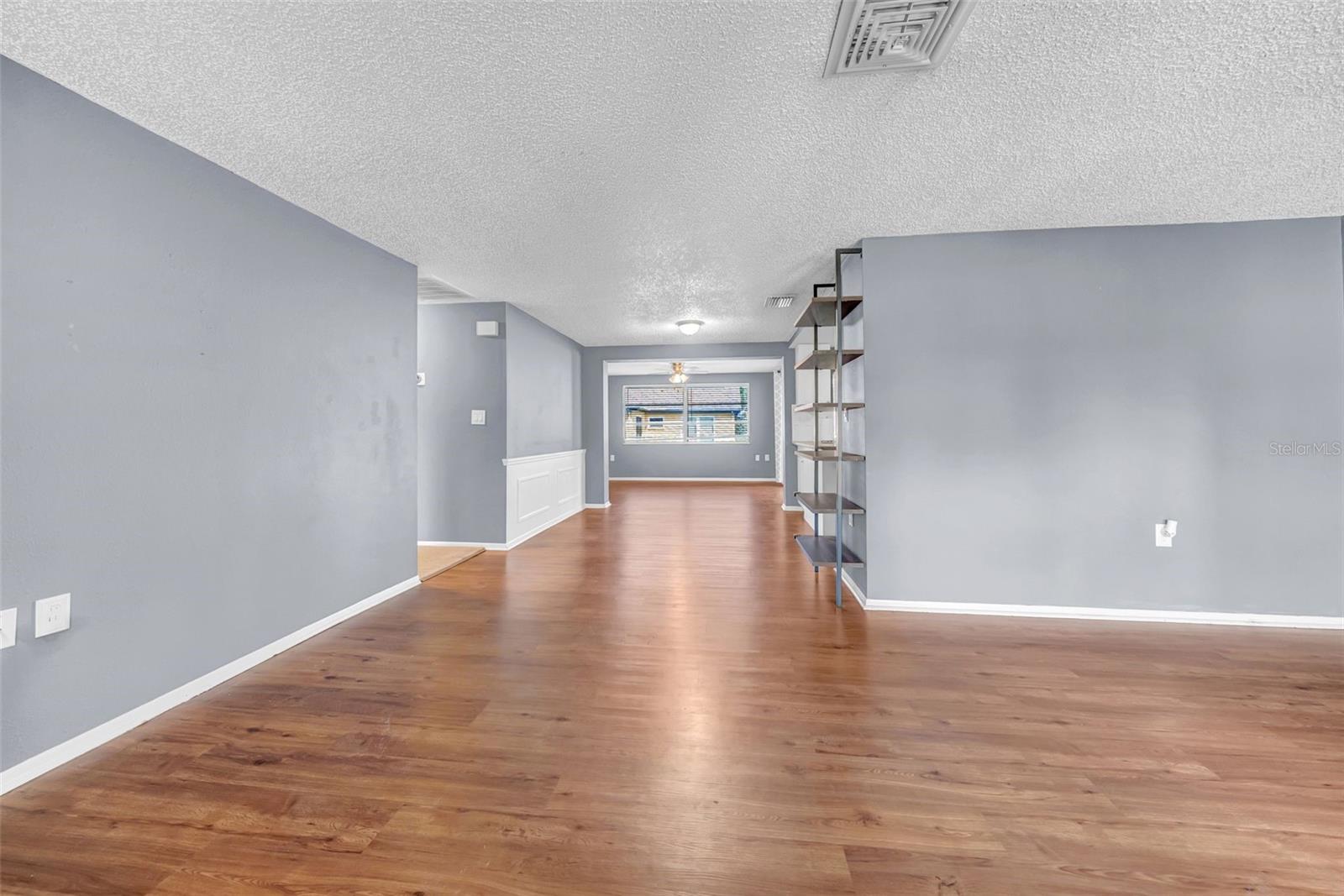 Image 9 of 49 For 12401 Yorktown Lane