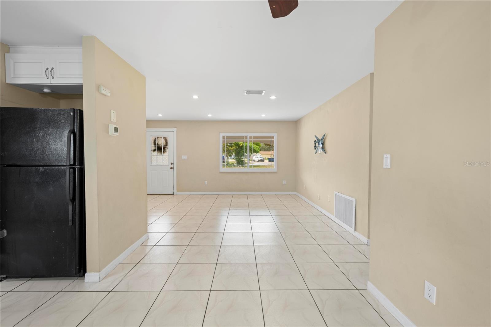 Listing photo id 22 for 1569 Larkin Road