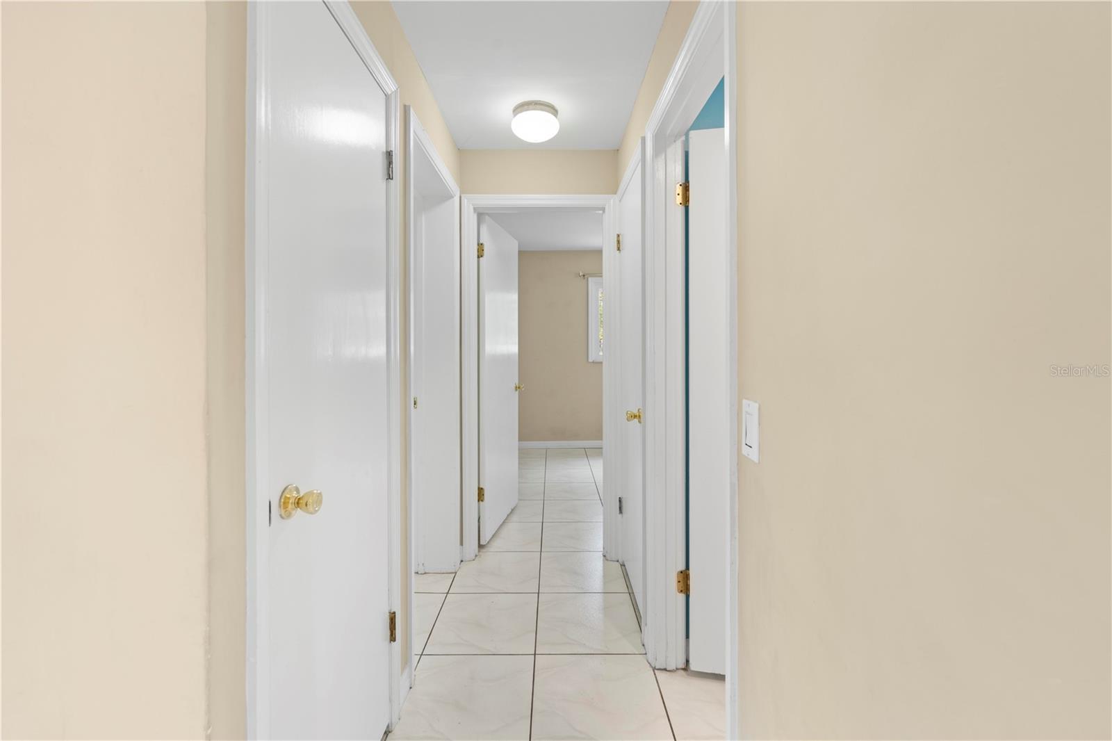 Listing photo id 23 for 1569 Larkin Road