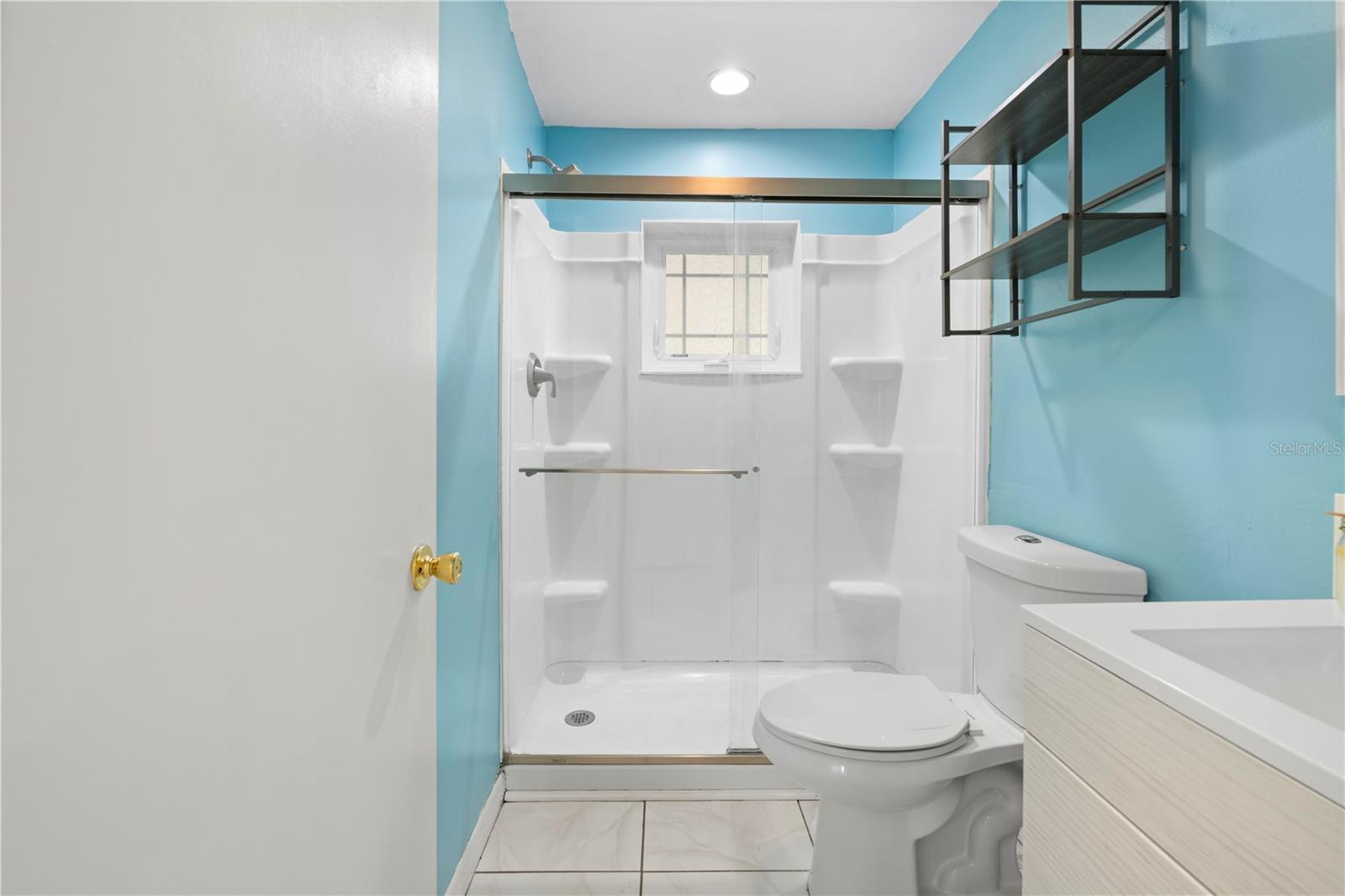 Listing photo id 35 for 1569 Larkin Road