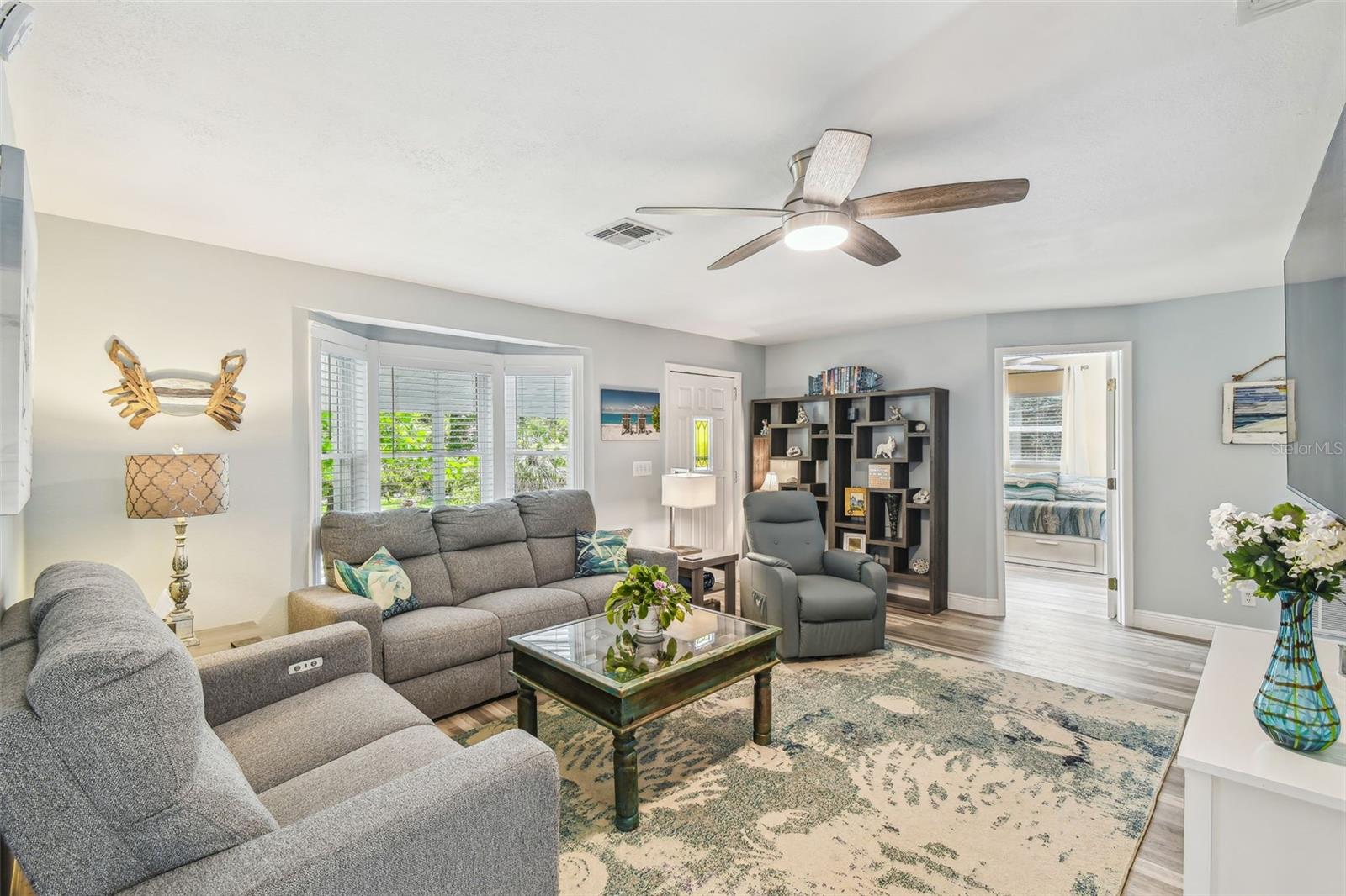 Image 10 of 96 For 7300 Mackerel Lane