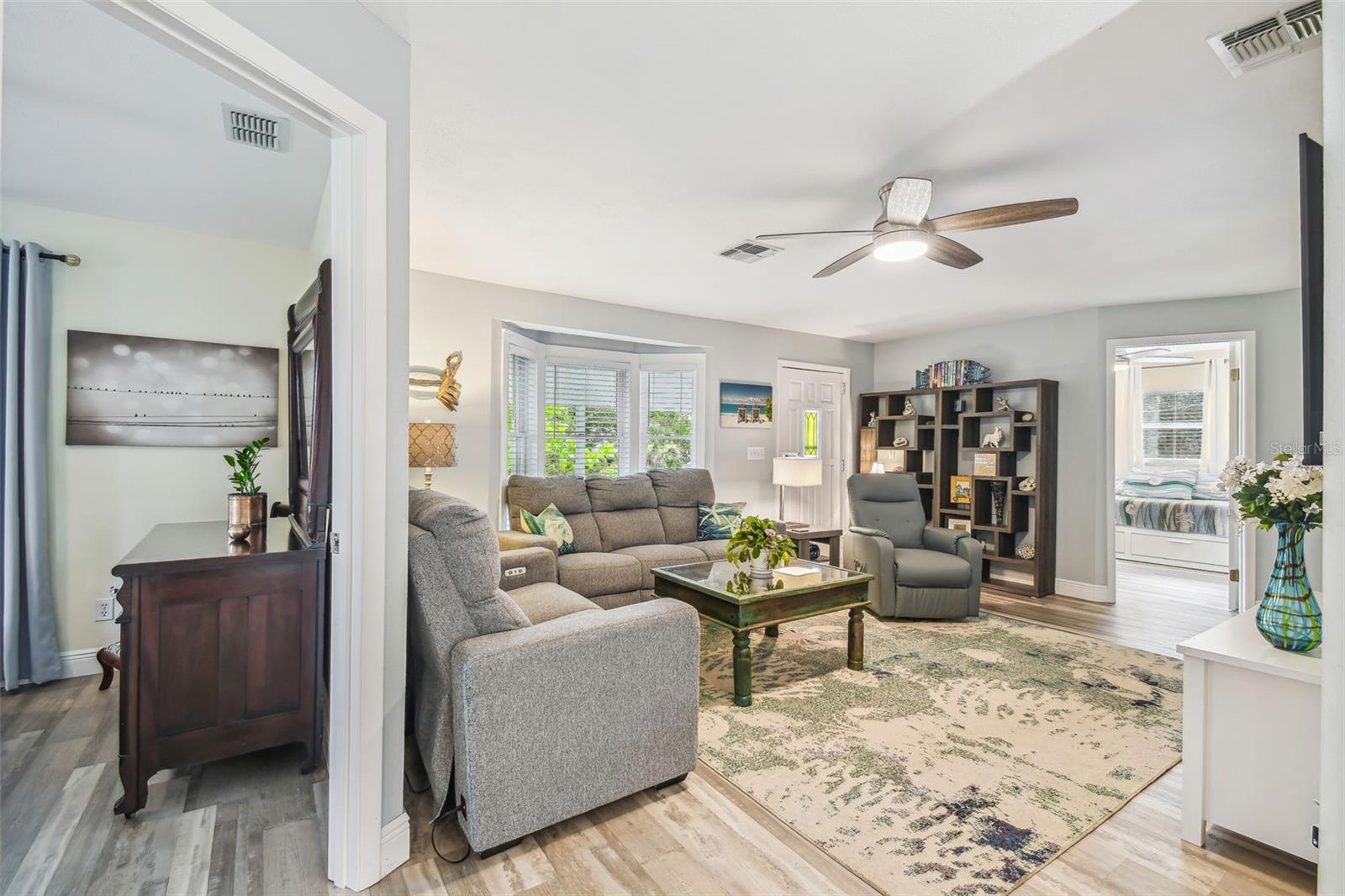 Image 12 of 96 For 7300 Mackerel Lane