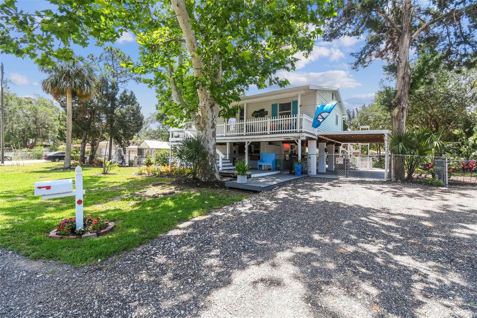 Image 2 of 96 For 7300 Mackerel Lane