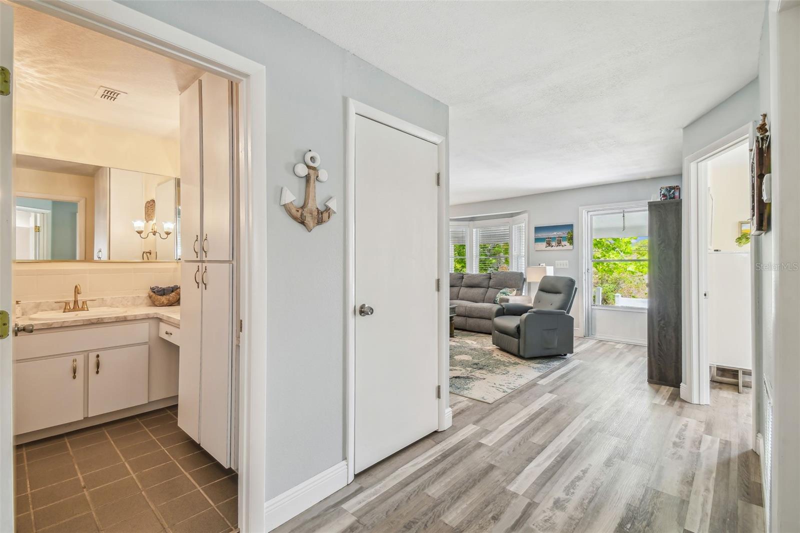 Image 5 of 96 For 7300 Mackerel Lane