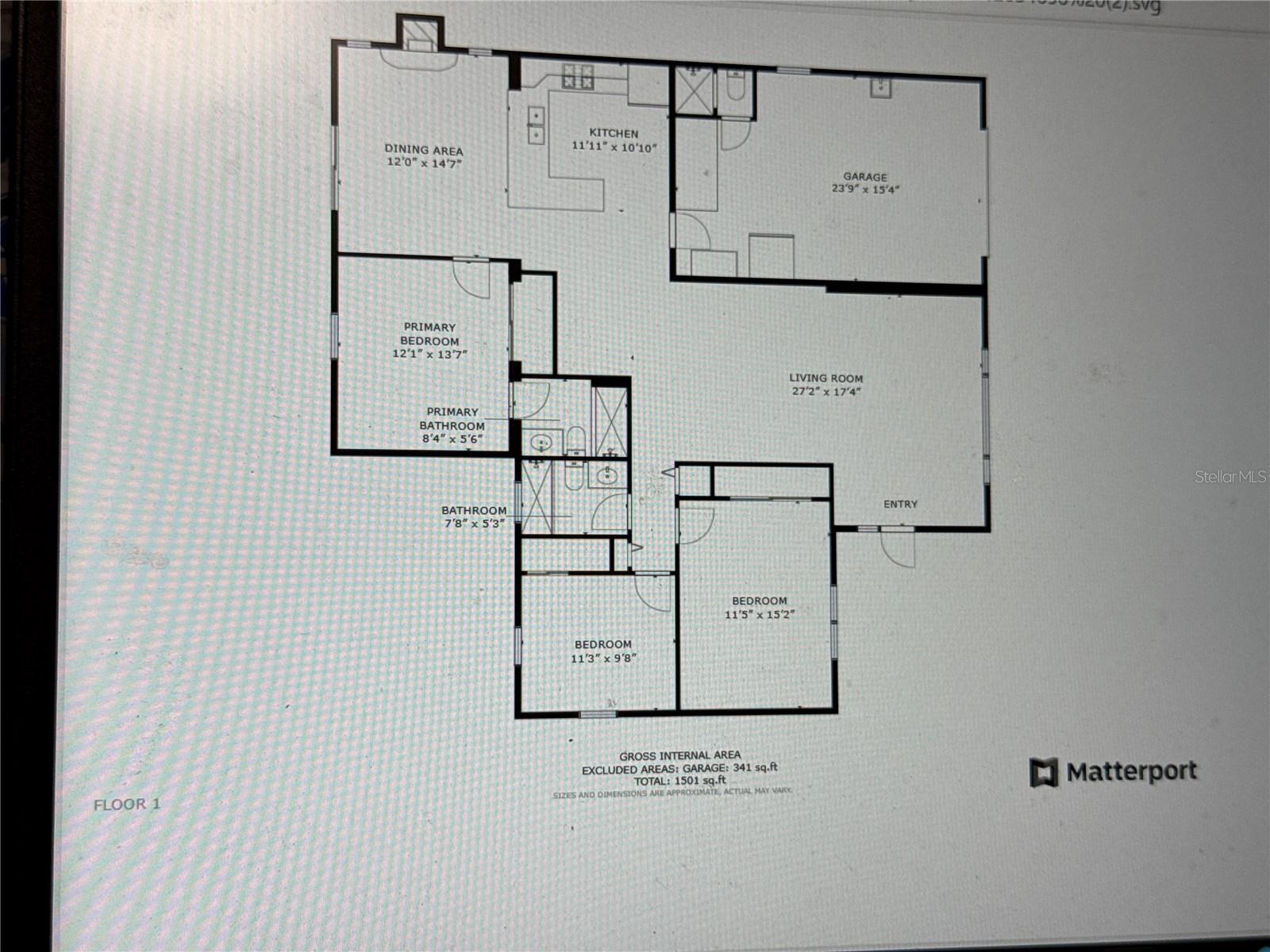 Listing photo id 1 for 5139 Victoria Lane