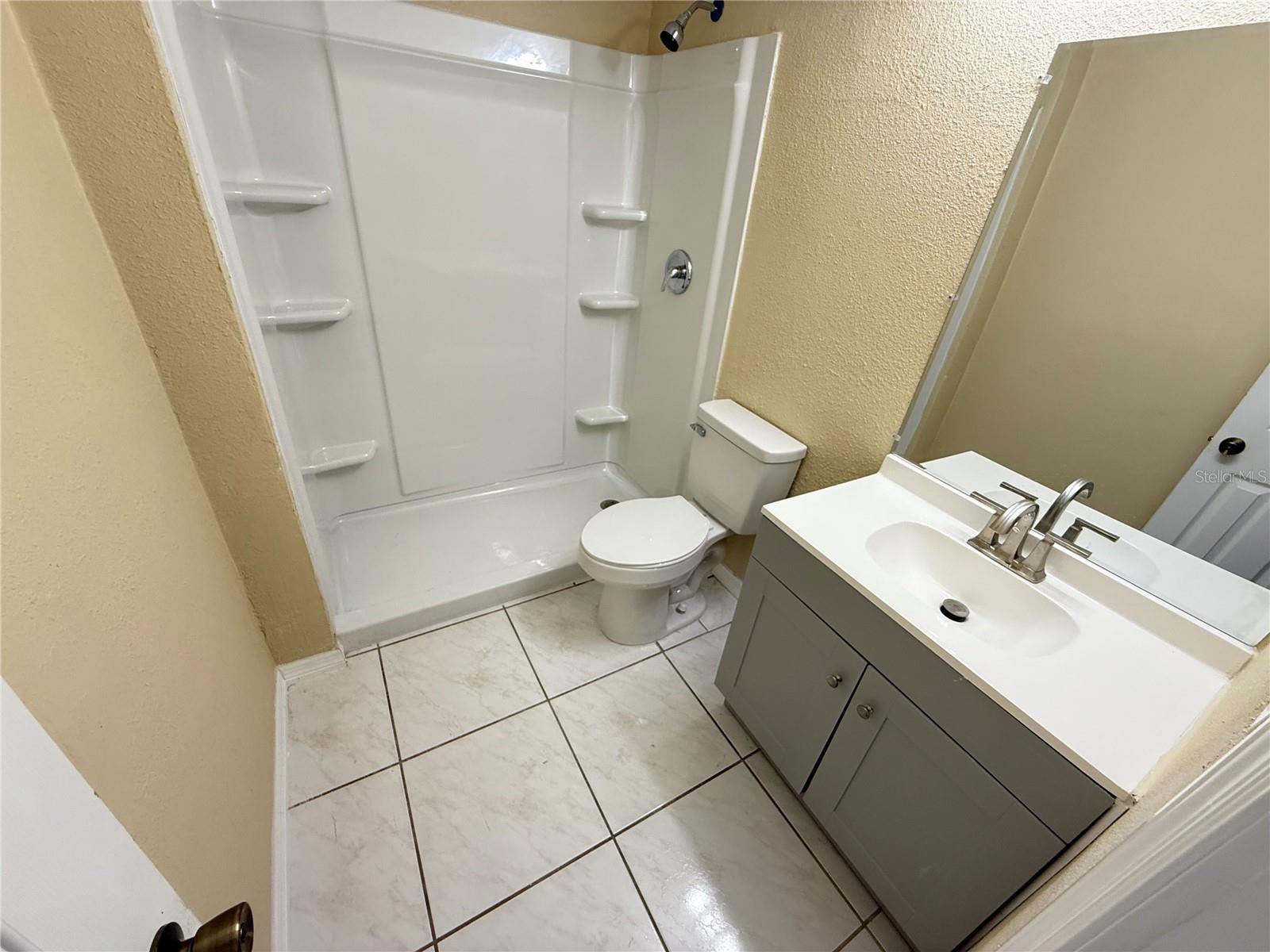 Listing photo id 6 for 5139 Victoria Lane