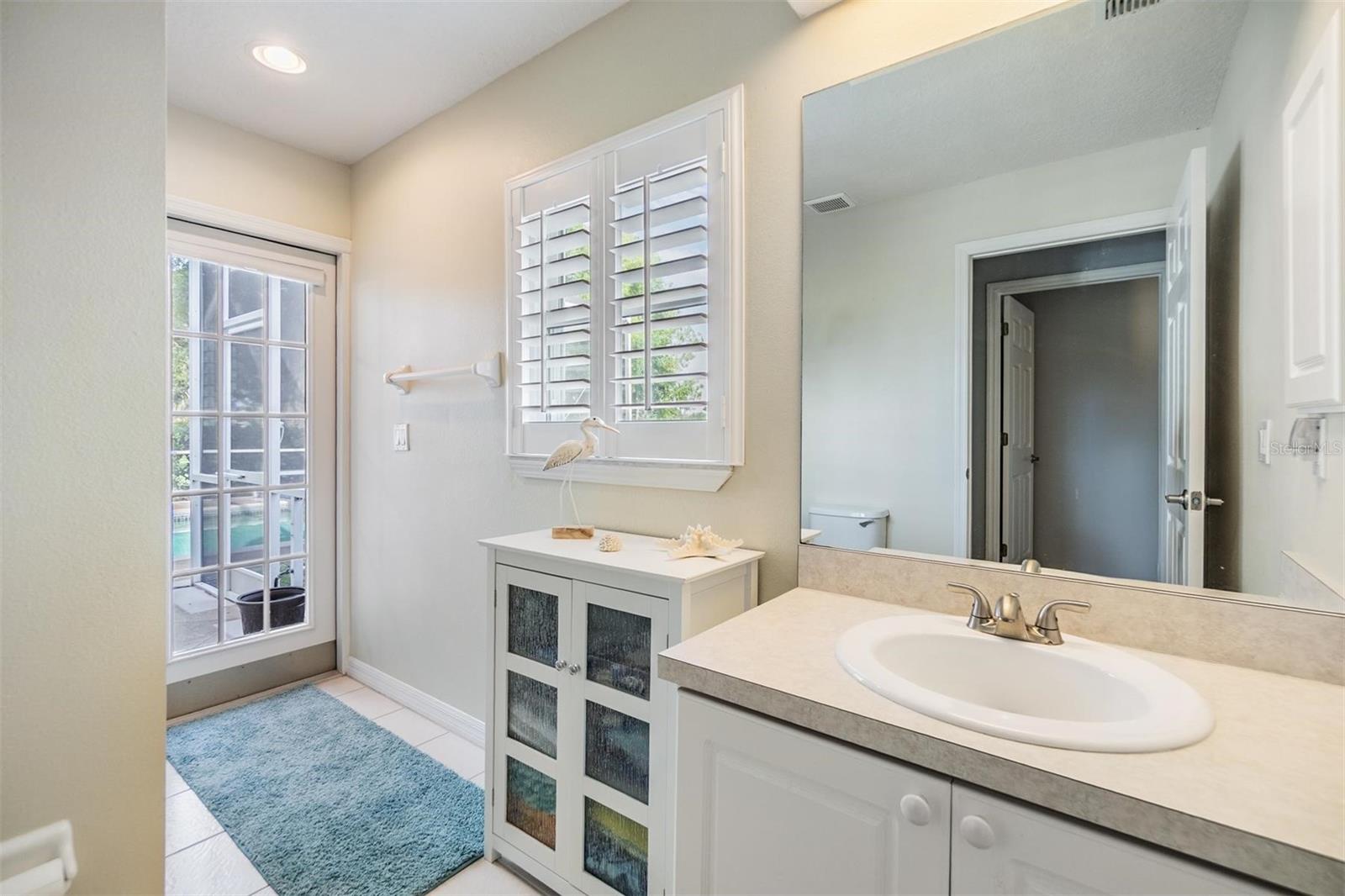Listing photo id 34 for 2216 Eagle Bluff Drive