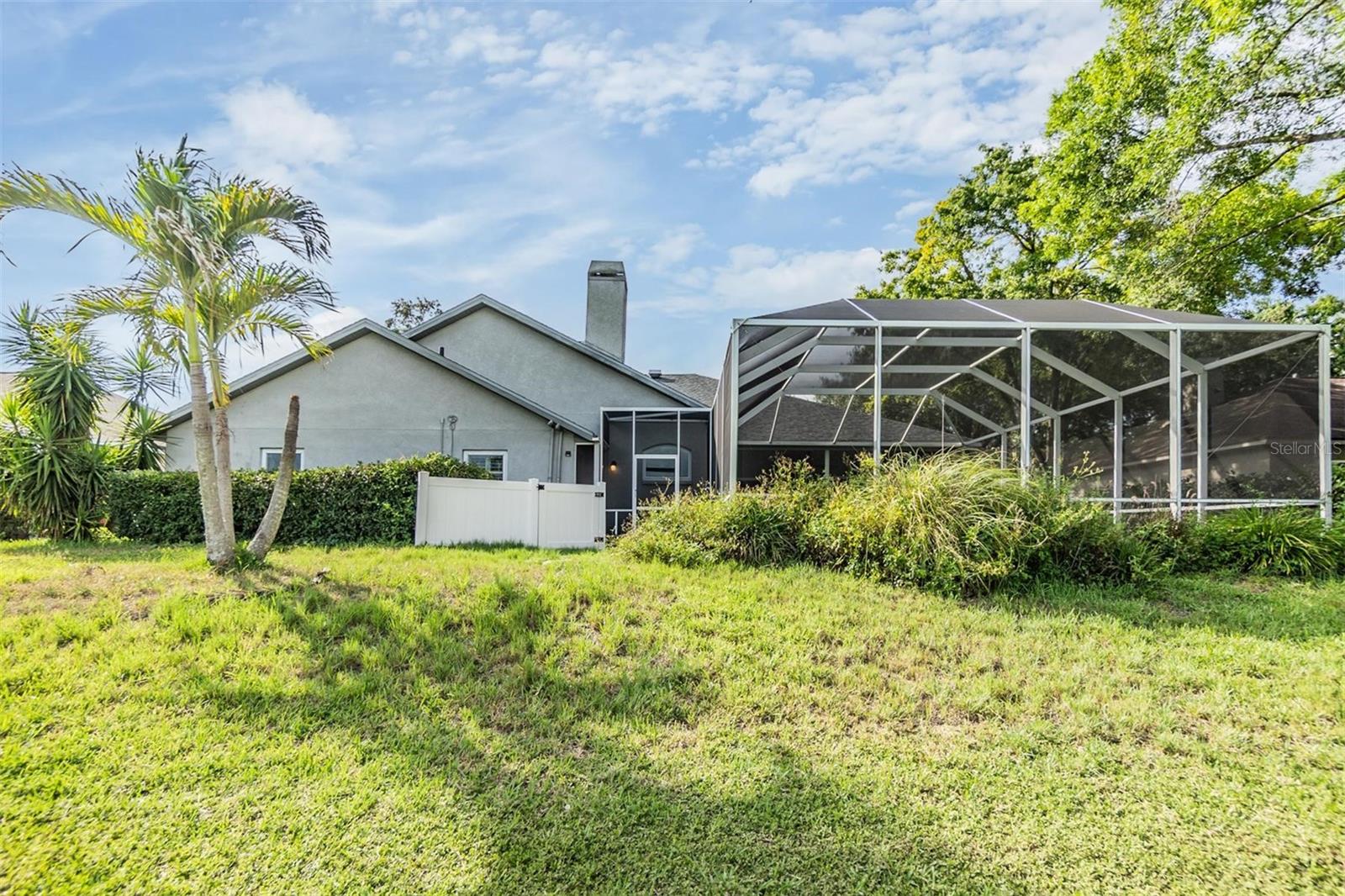 Listing photo id 44 for 2216 Eagle Bluff Drive