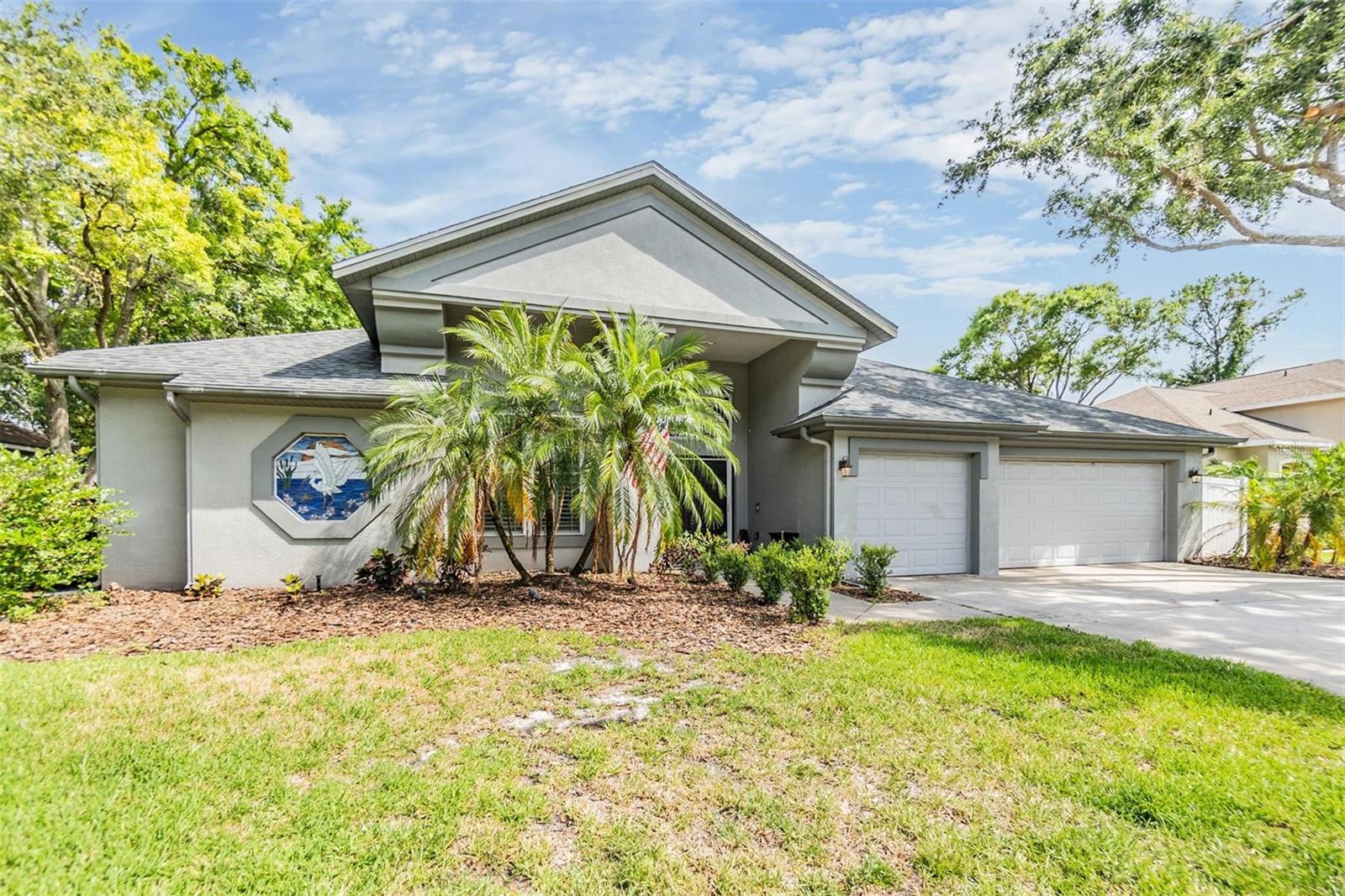 Listing photo id 6 for 2216 Eagle Bluff Drive