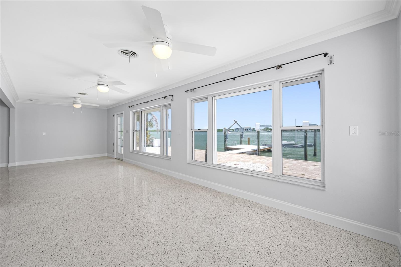 Image 10 of 27 For 16009 6th Street E