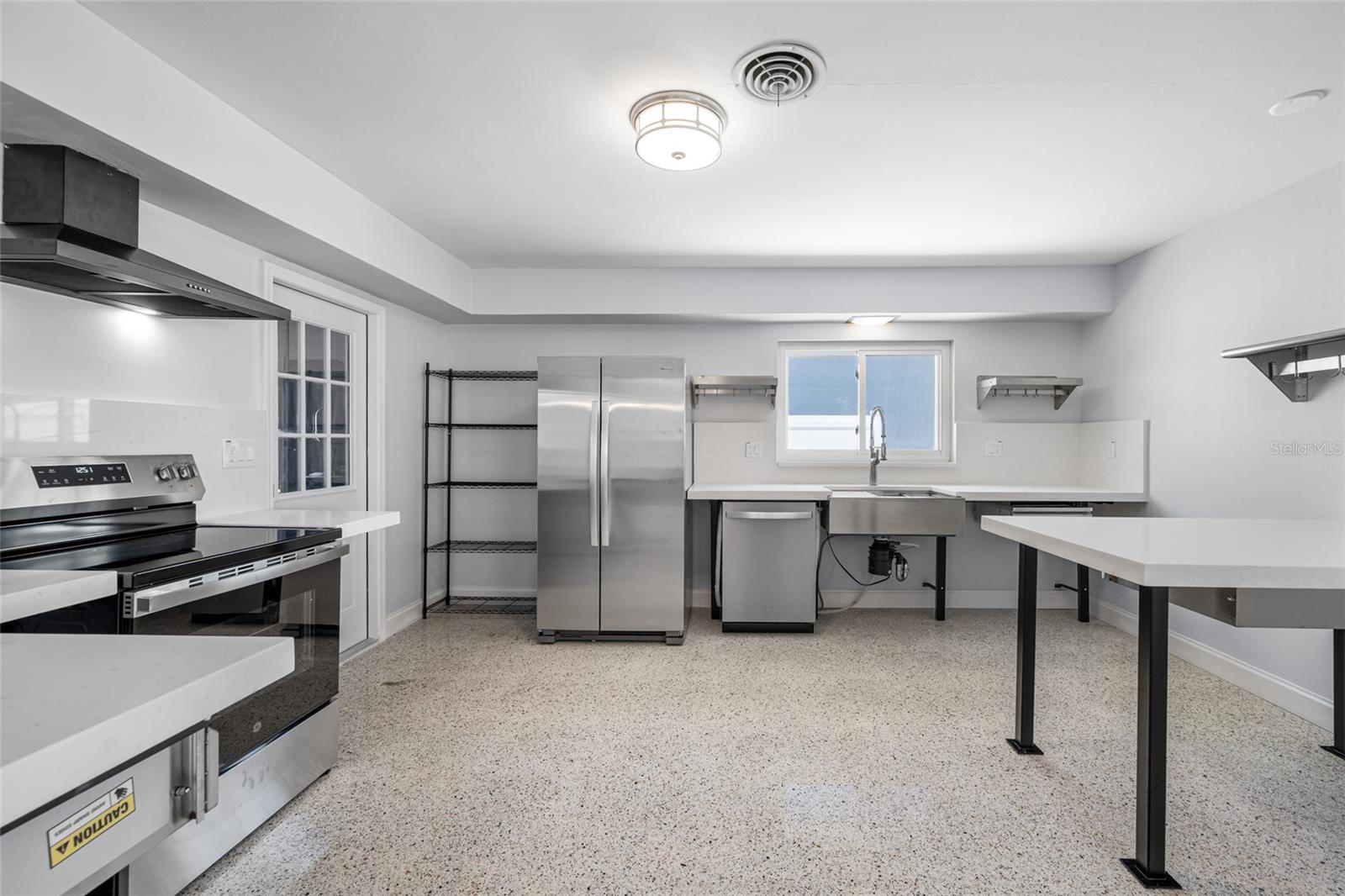 Image 12 of 27 For 16009 6th Street E