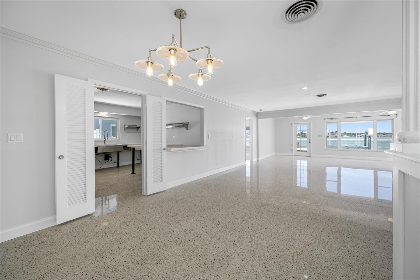 Image 6 of 27 For 16009 6th Street E