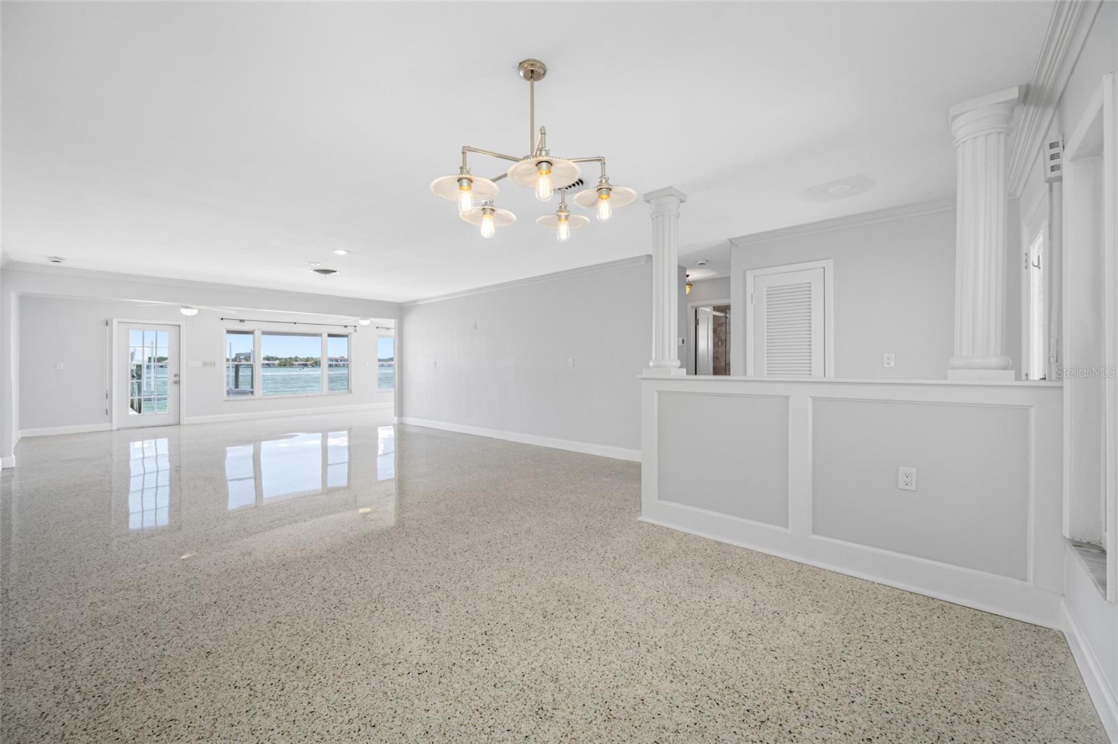 Image 7 of 27 For 16009 6th Street E