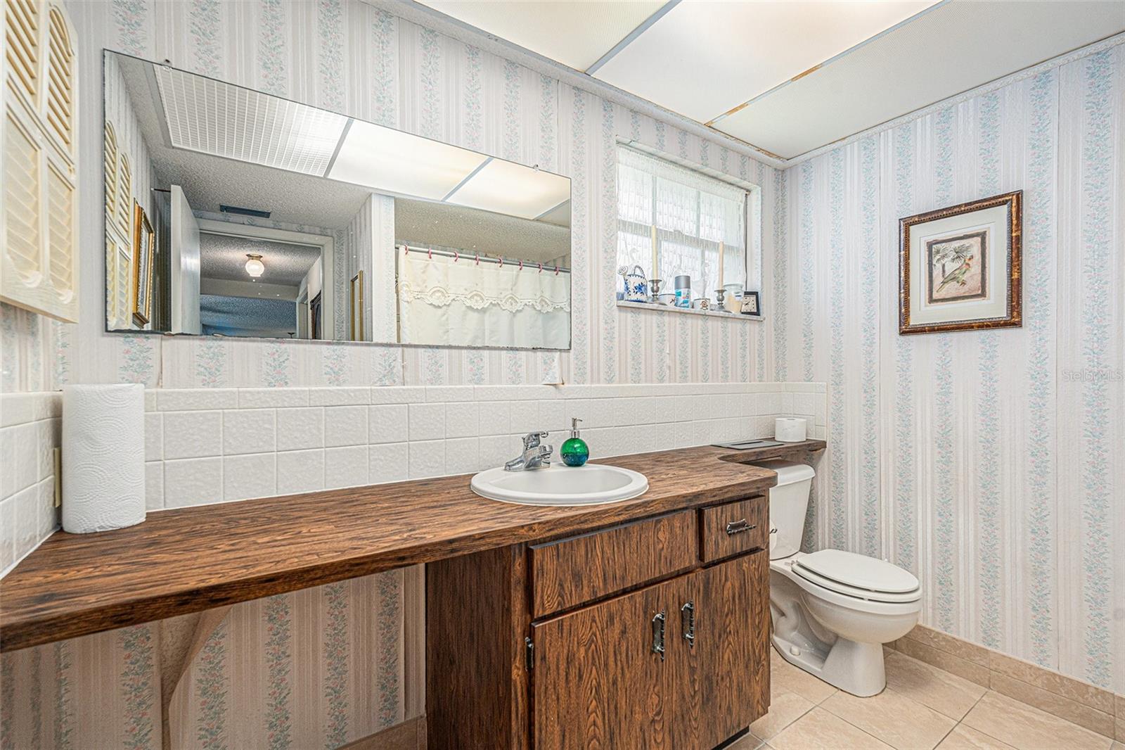 Image 10 of 14 For 8105 Valley Stream Lane