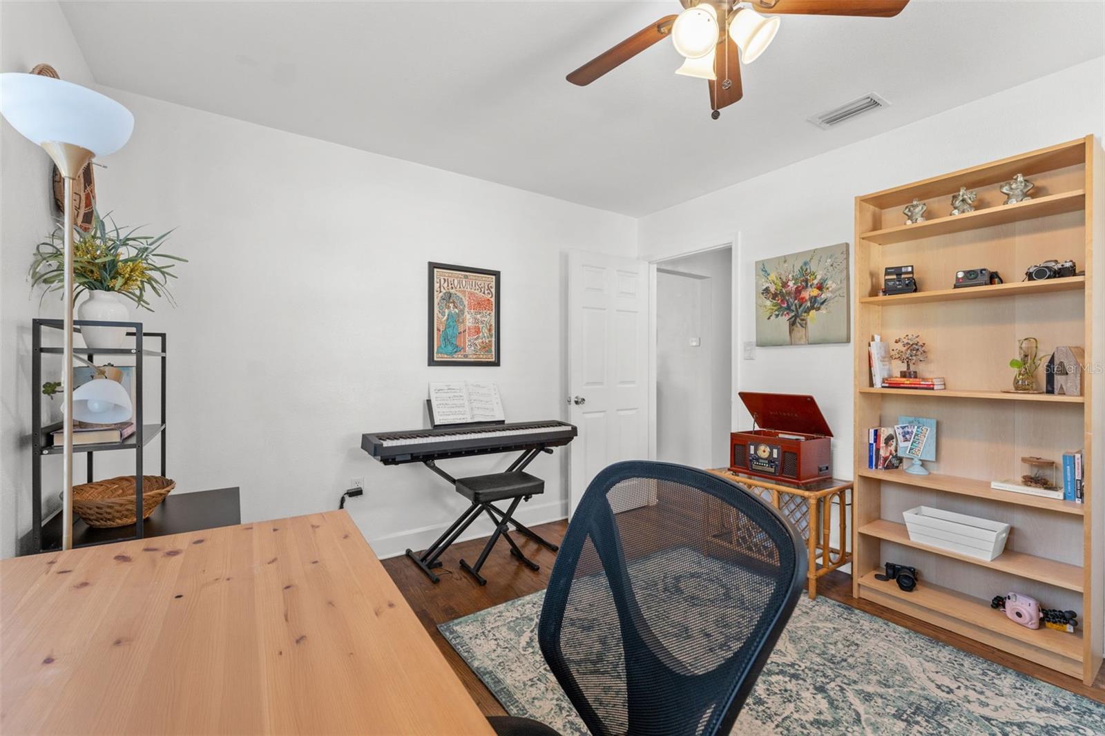 Image 10 of 40 For 1302 Flora Street
