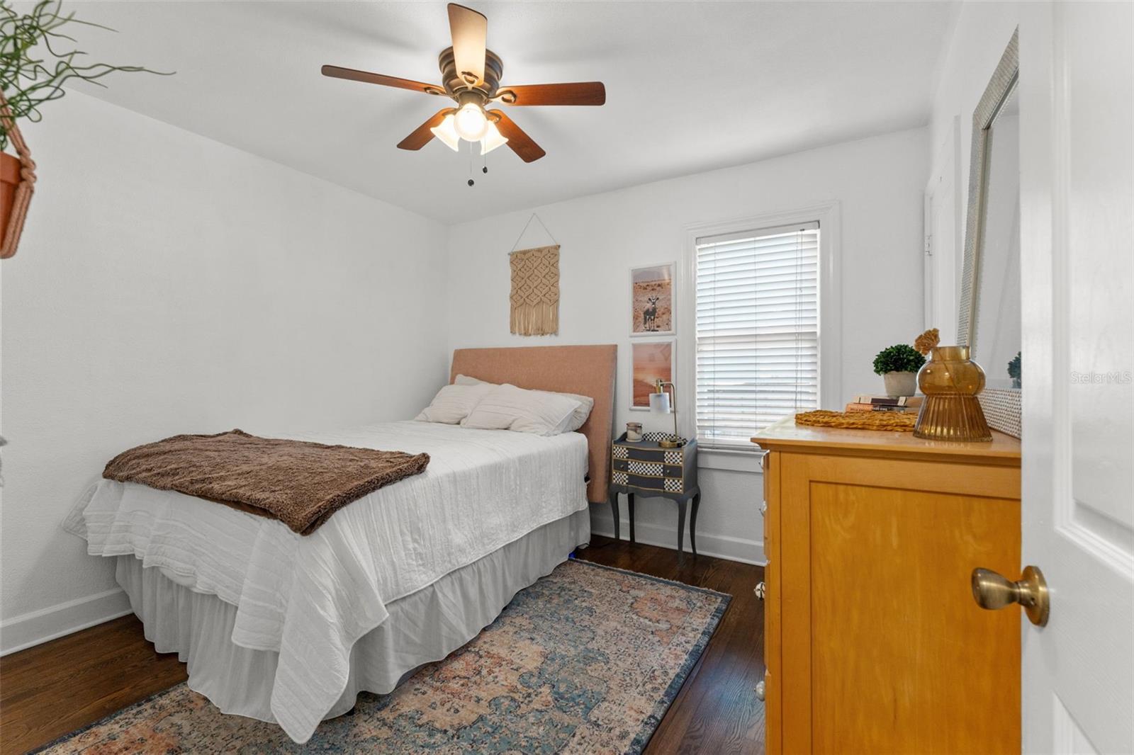 Image 11 of 40 For 1302 Flora Street