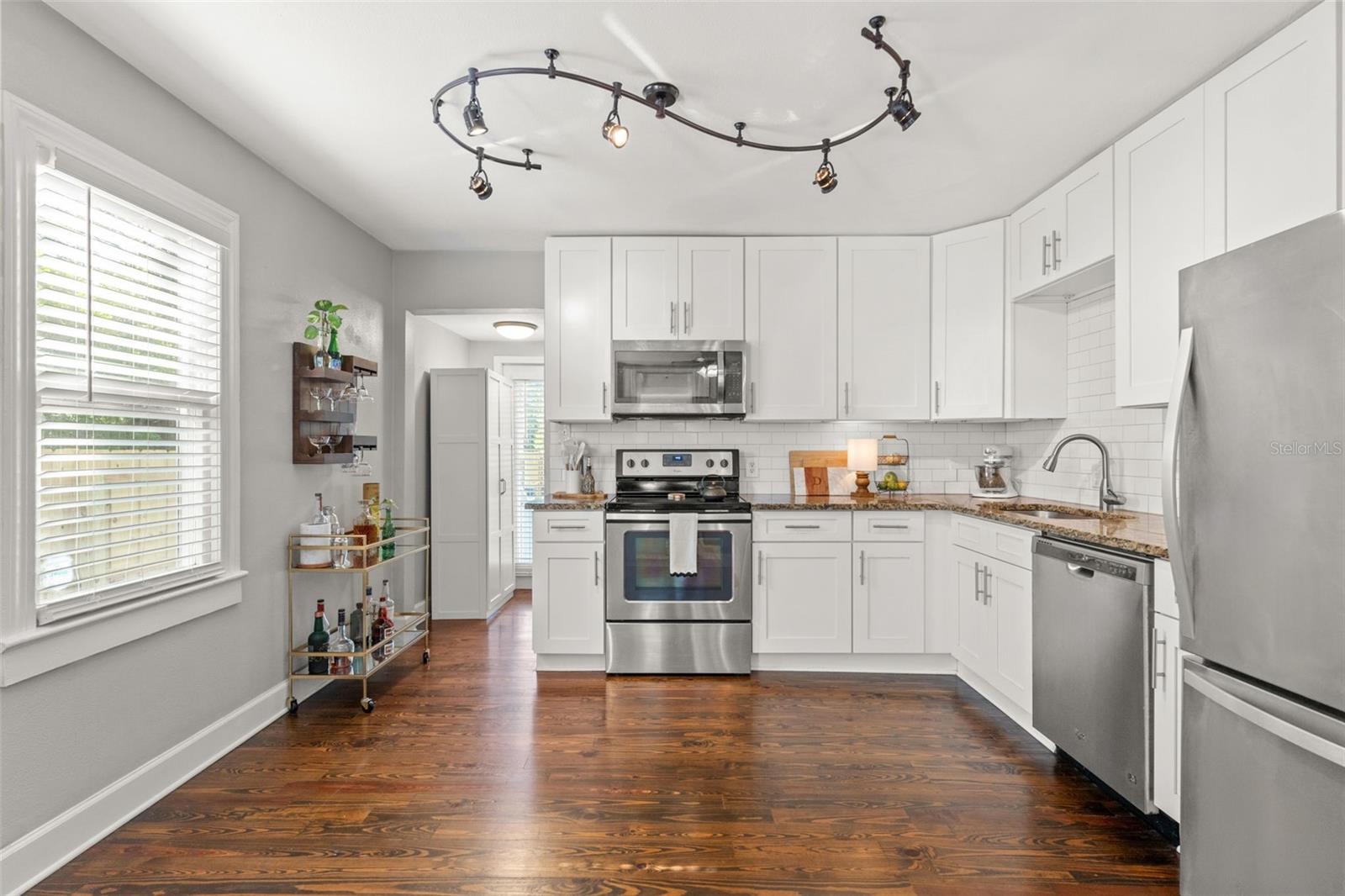 Image 15 of 40 For 1302 Flora Street