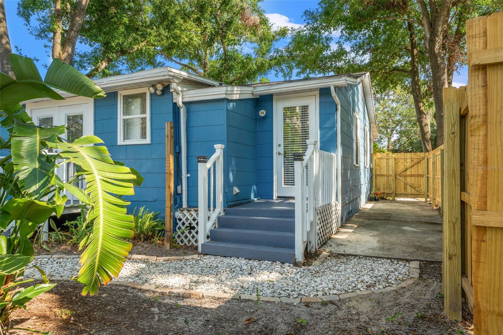 Image 30 of 40 For 1302 Flora Street