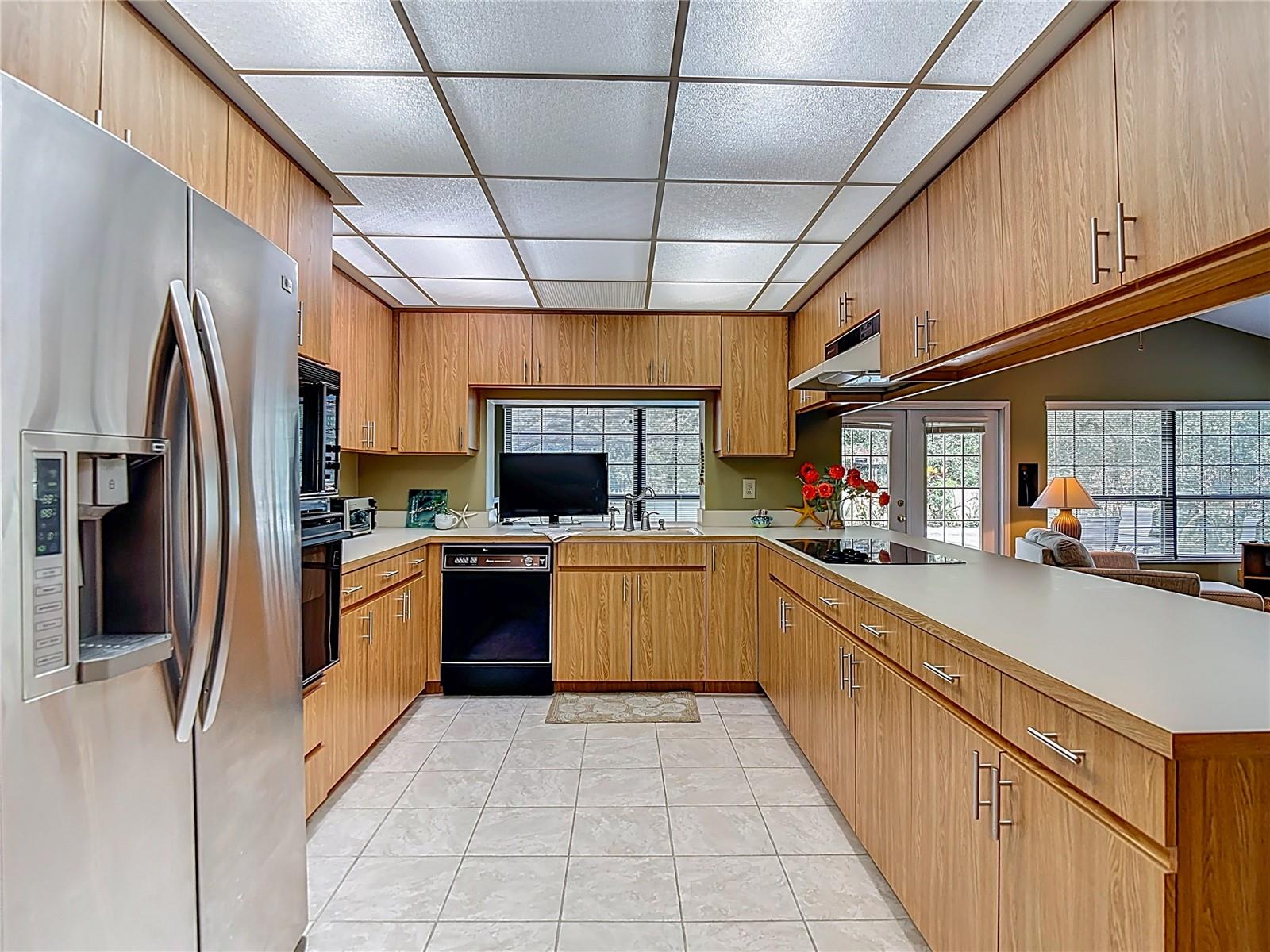 Listing photo id 17 for 10930 Marjory Avenue
