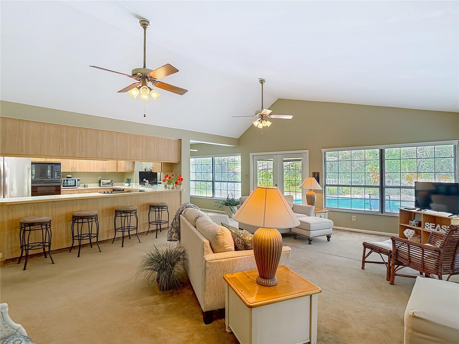 Listing photo id 0 for 10930 Marjory Avenue