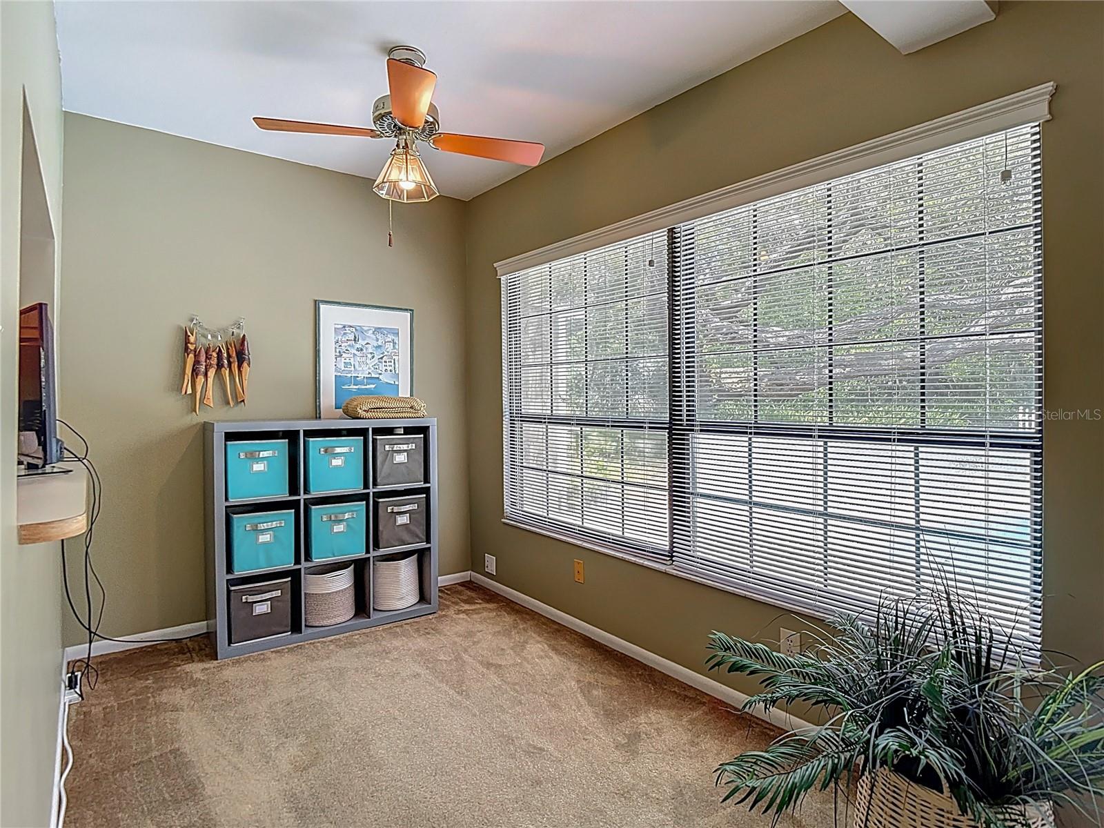 Listing photo id 24 for 10930 Marjory Avenue
