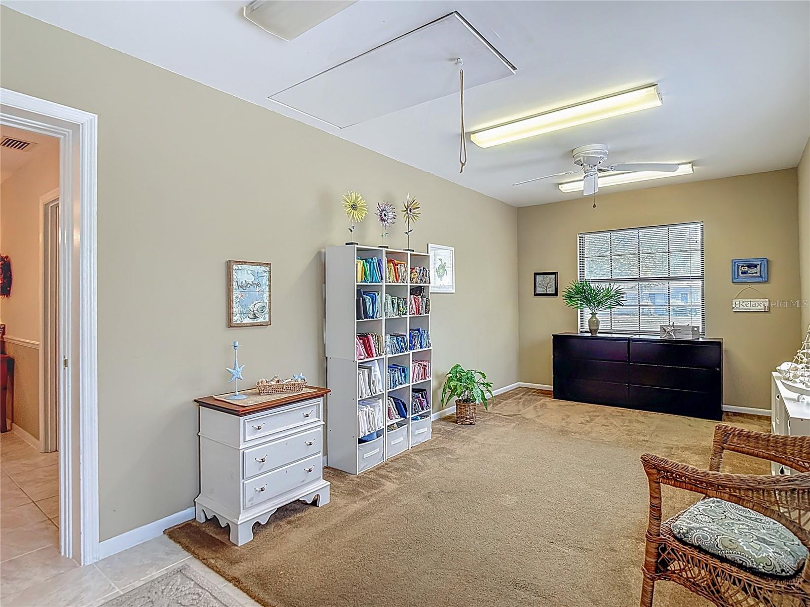 Listing photo id 27 for 10930 Marjory Avenue