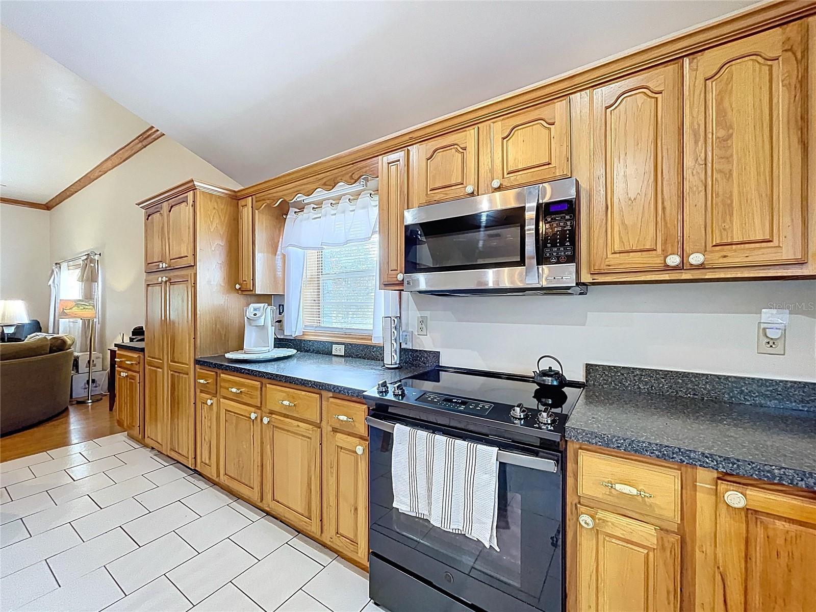 Image 39 of 82 For 13341 Hexam Road