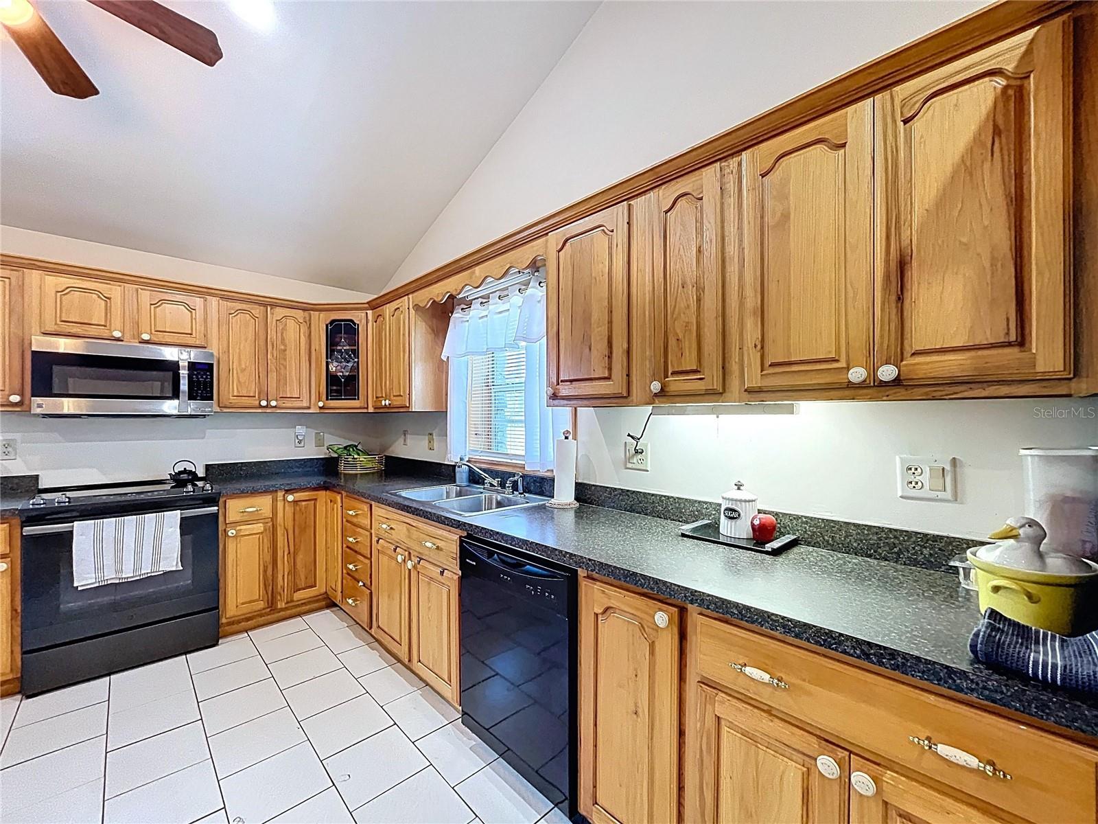 Image 41 of 82 For 13341 Hexam Road