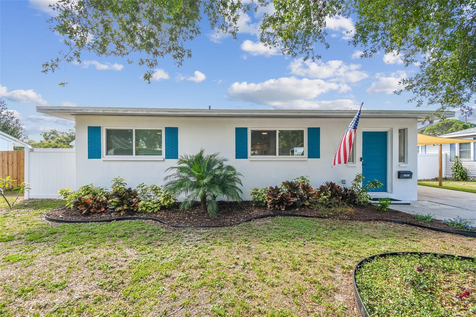Details for 1529 Essex Drive N, ST PETERSBURG, FL 33710