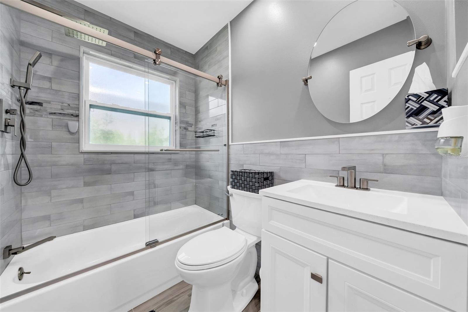Image 11 of 26 For 7850 40th Avenue N 7850