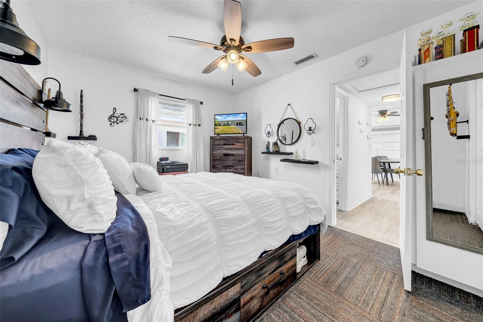 Image 13 of 26 For 7850 40th Avenue N 7850