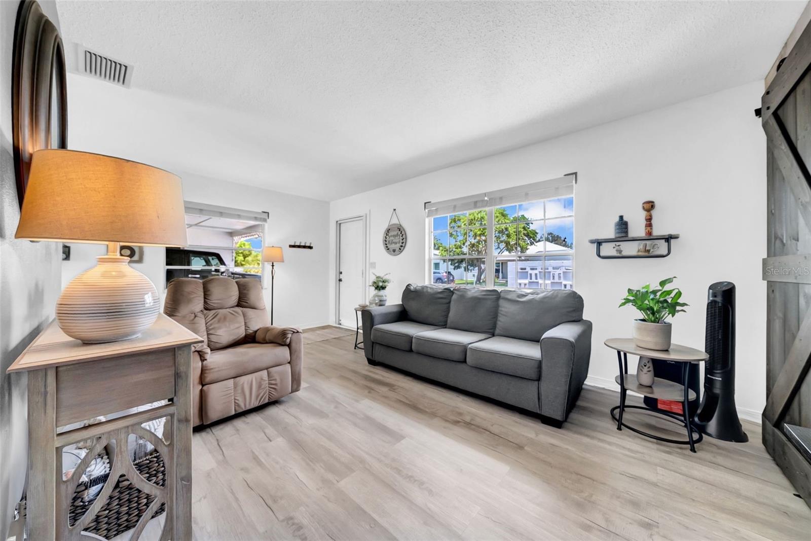 Image 3 of 26 For 7850 40th Avenue N 7850