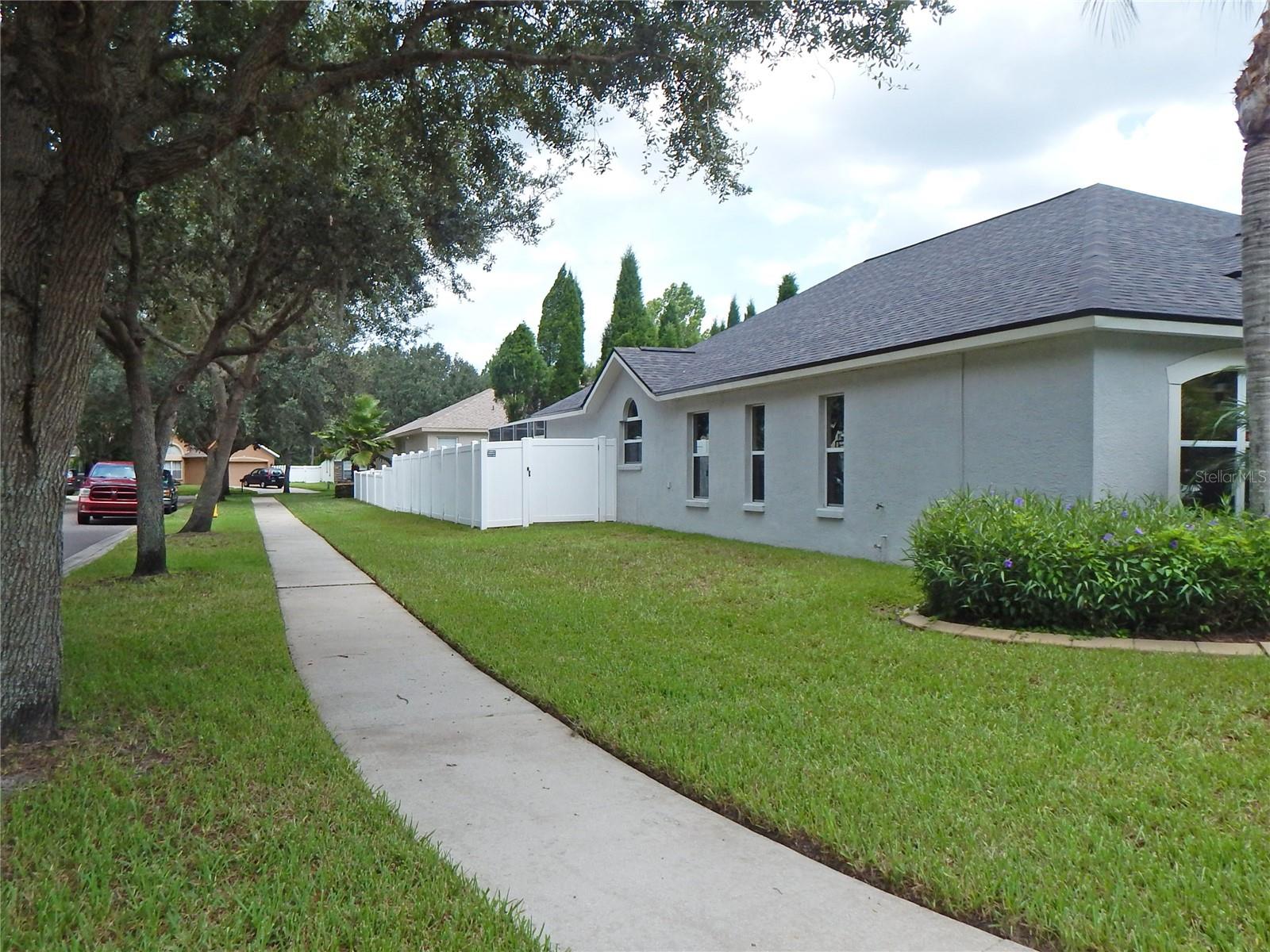 Image 36 of 47 For 5815 Heronview Crescent Drive