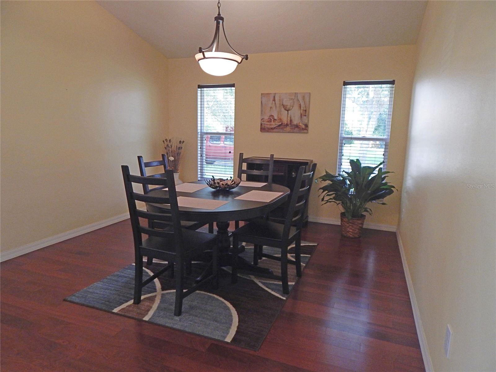 Image 8 of 47 For 5815 Heronview Crescent Drive