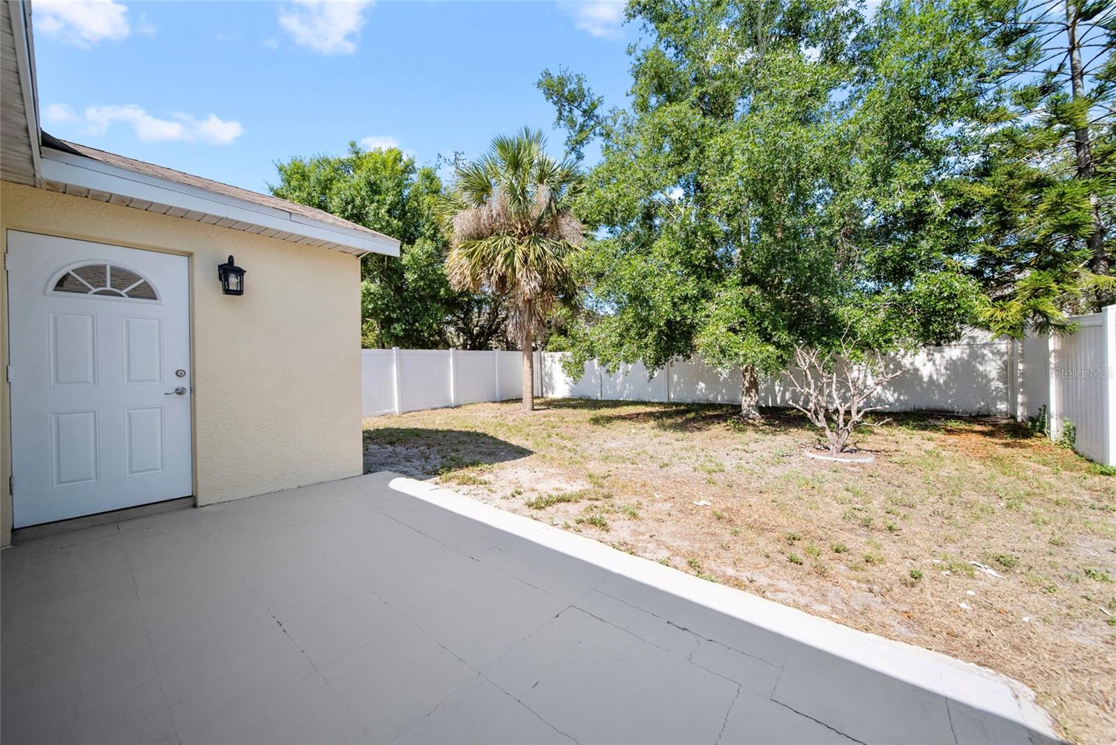 Listing photo id 21 for 11363 Cocoa Beach Drive