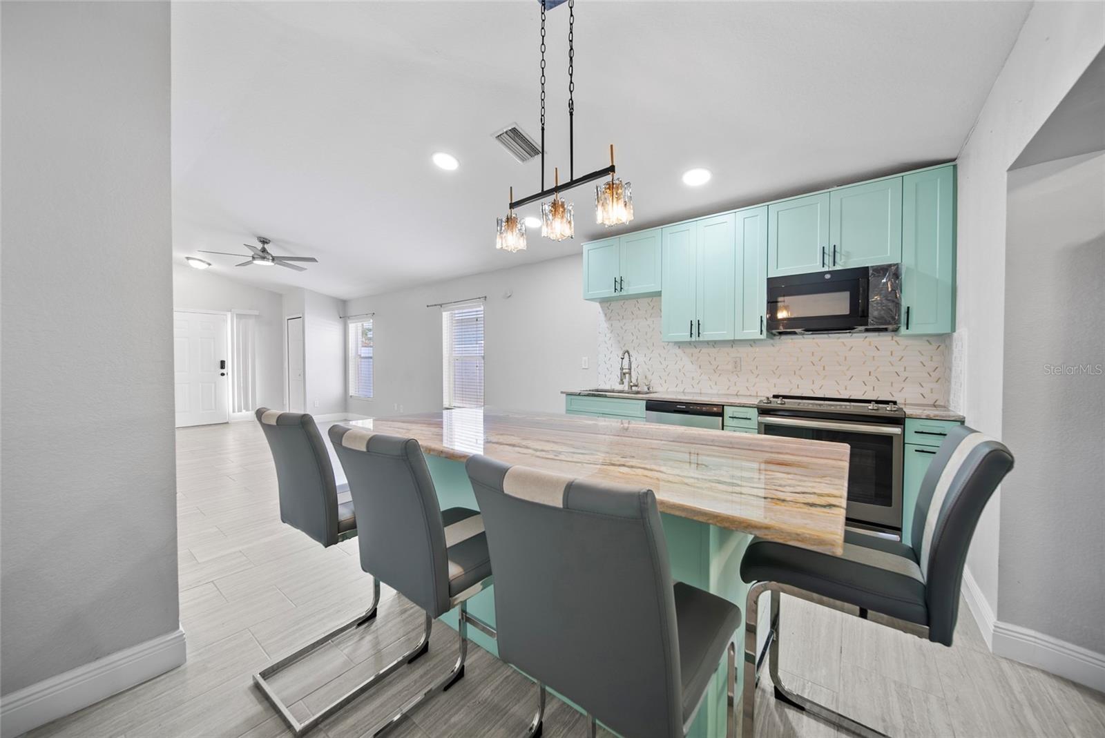 Listing photo id 5 for 11363 Cocoa Beach Drive