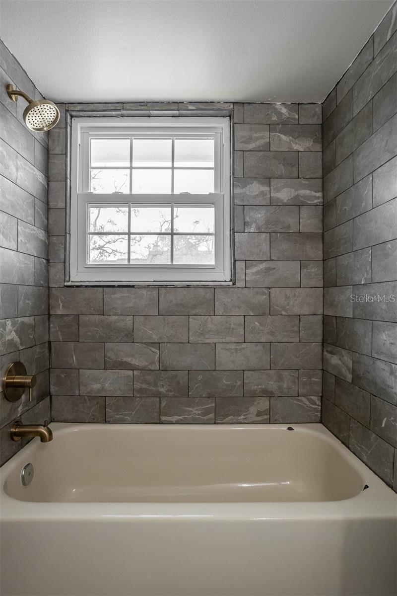 Image 17 of 22 For 5203 Bayshore Boulevard 5