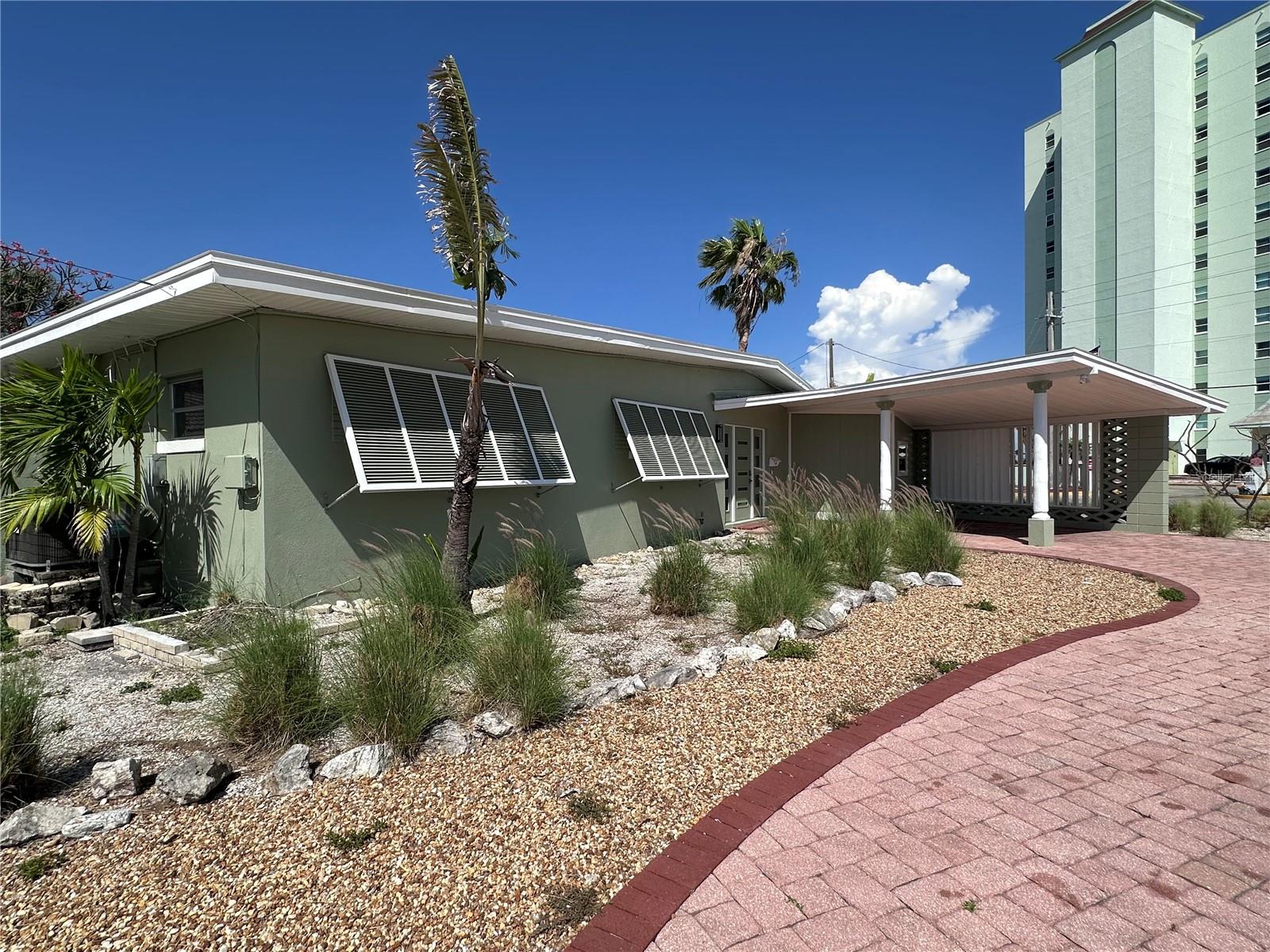 Image 5 of 62 For 6407 1st Palm Point