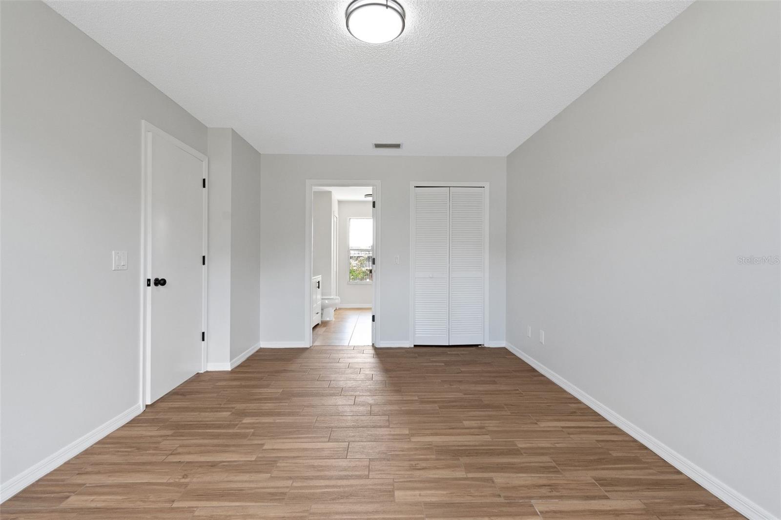 Image 10 of 15 For 679 Sandpiper Circle