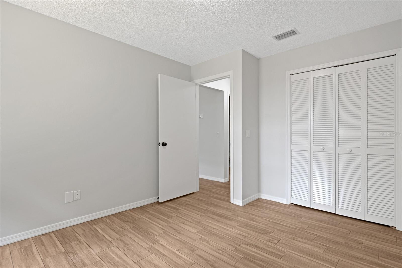 Image 12 of 15 For 679 Sandpiper Circle