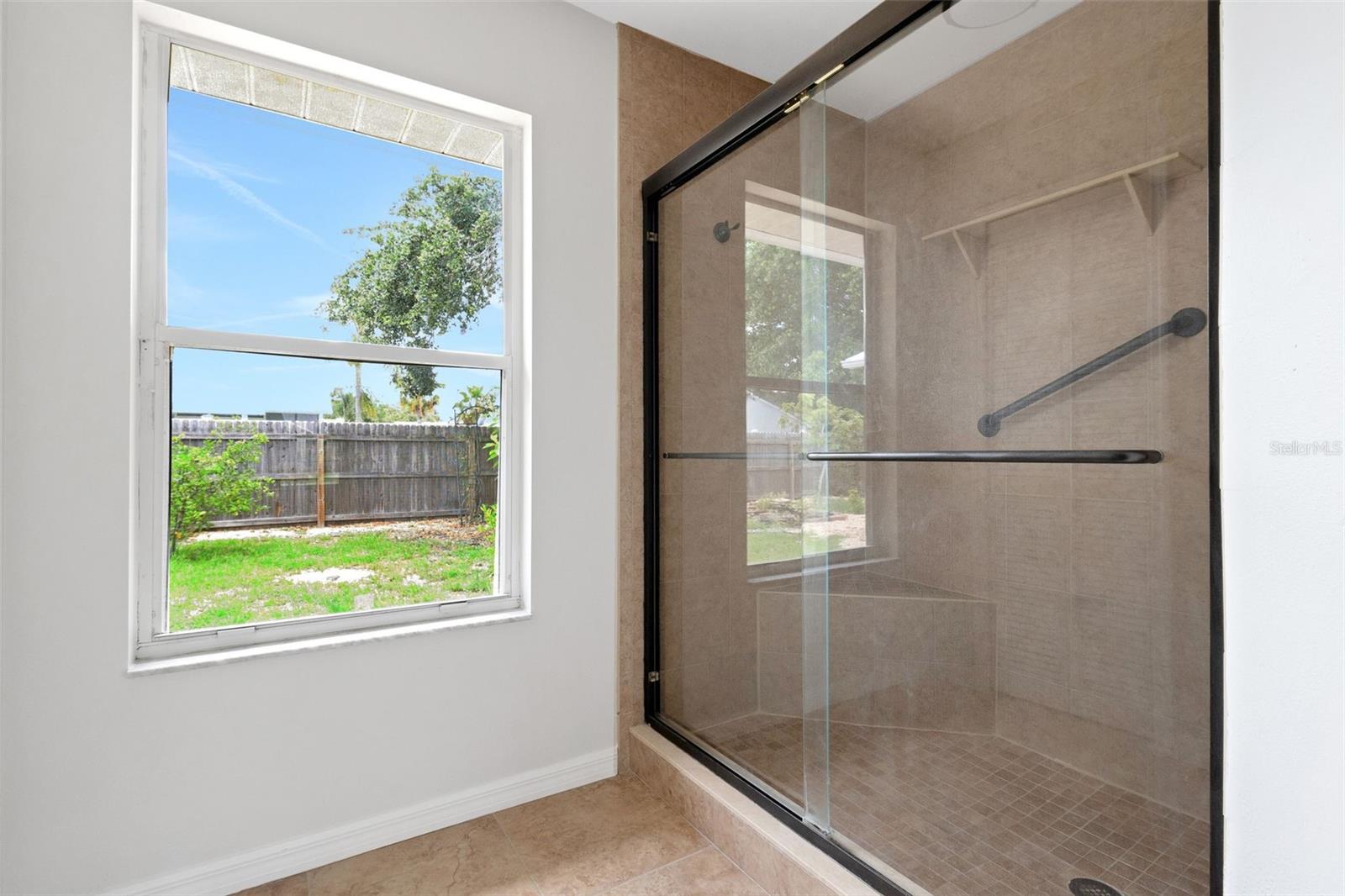 Image 7 of 15 For 679 Sandpiper Circle